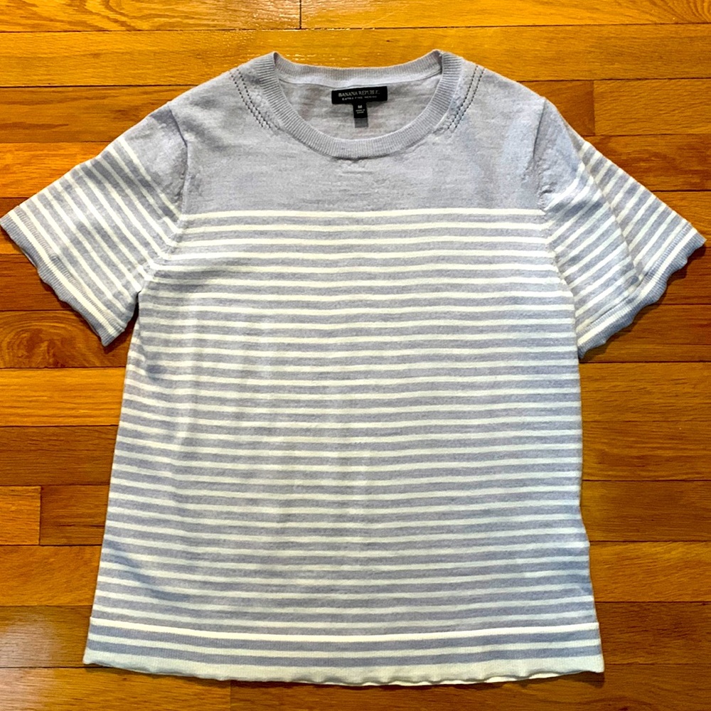 BR sweater shirt